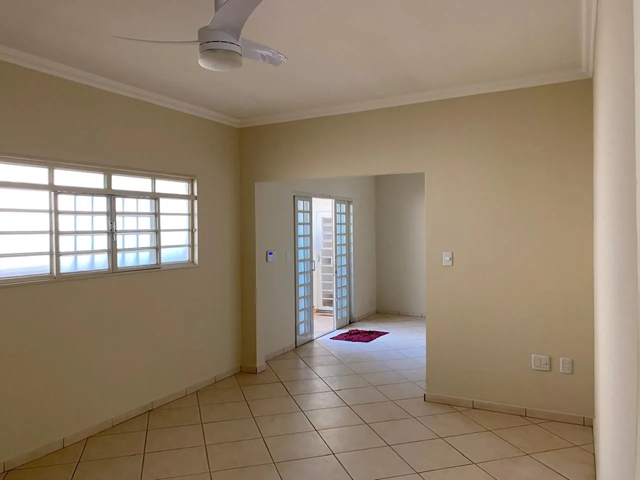 Casa com 3 quartos à venda, 220m² — foto 8 de 33