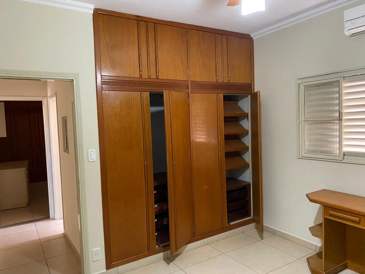 Casa com 3 quartos à venda, 220m² — foto 30 de 33