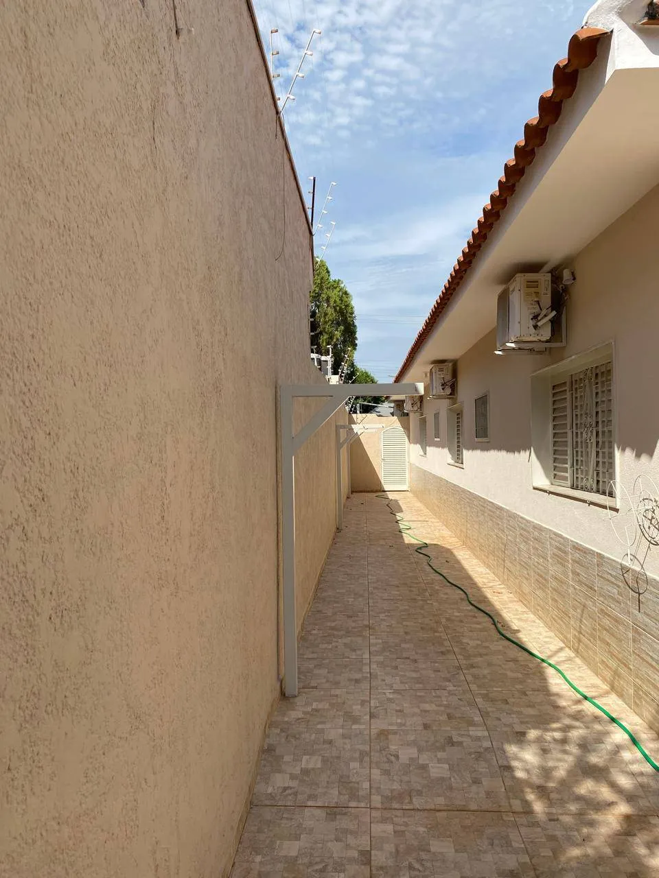 Casa com 3 quartos à venda, 220m² — foto 33 de 33