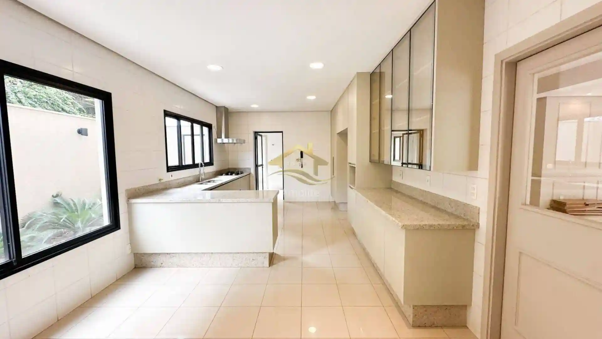 Casa de Condomínio com 3 quartos à venda, 380m² — foto 20 de 31