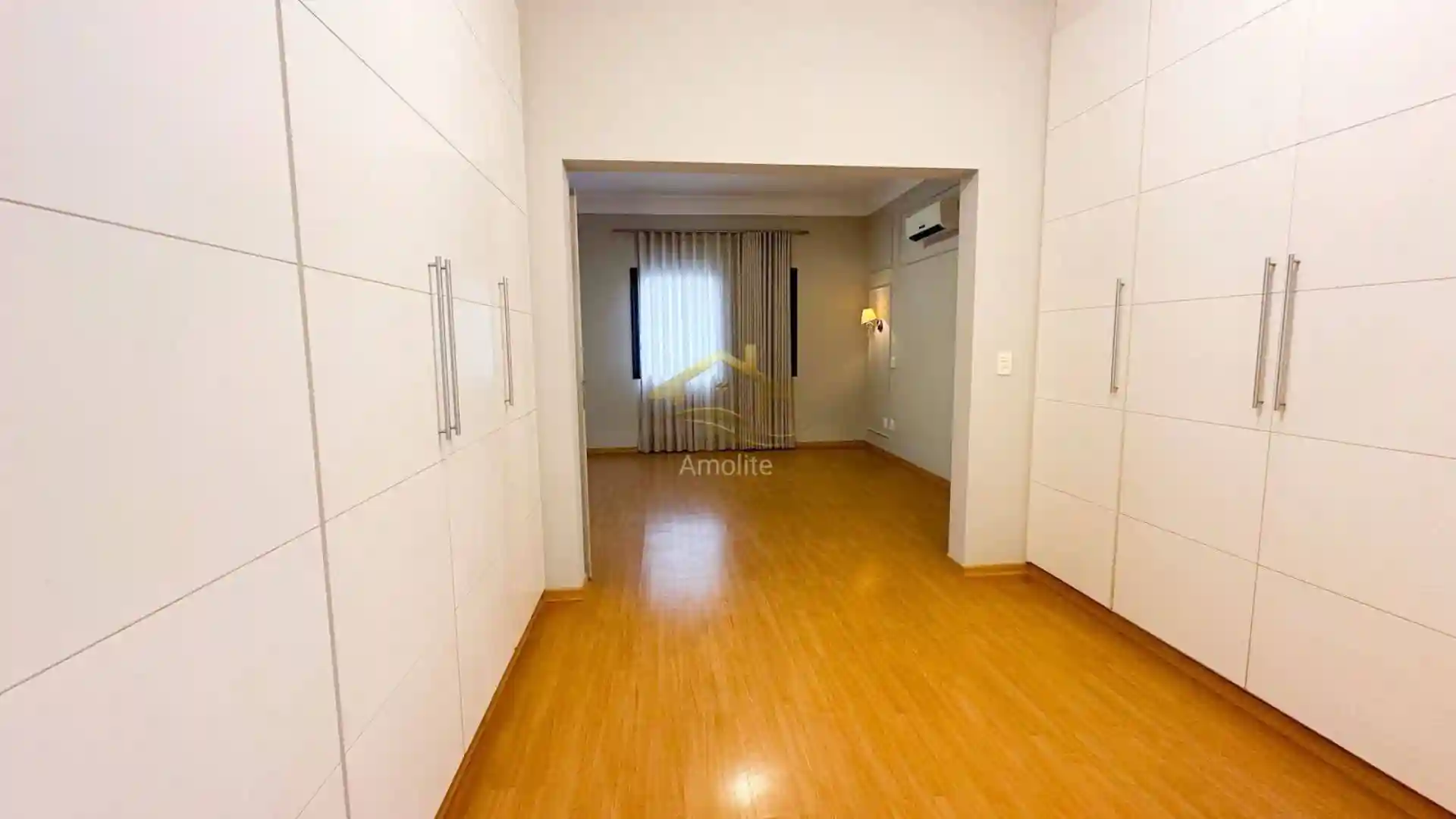 Casa de Condomínio com 3 quartos à venda, 380m² — foto 4 de 31