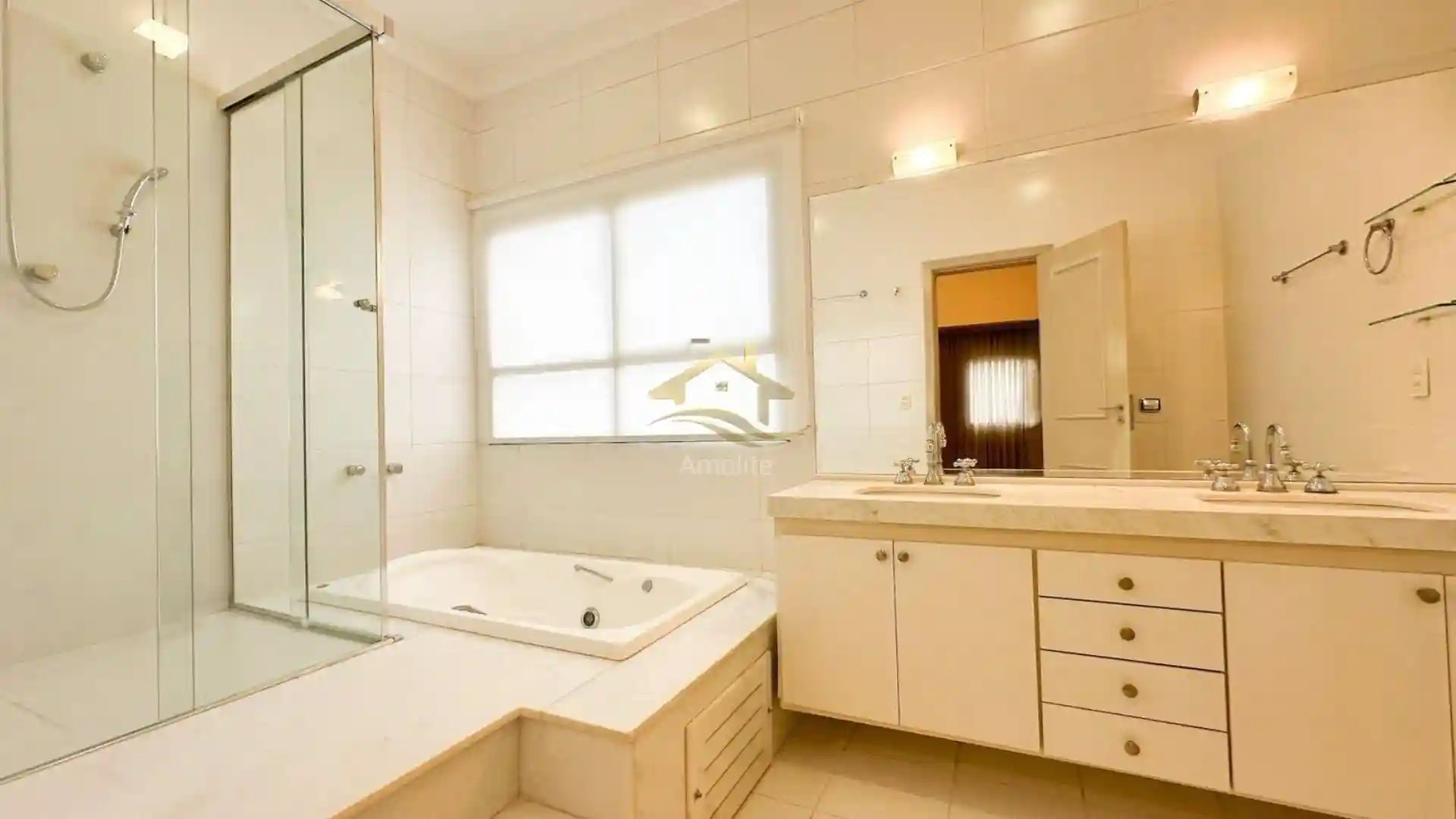 Casa de Condomínio com 3 quartos à venda, 380m² — foto 3 de 31