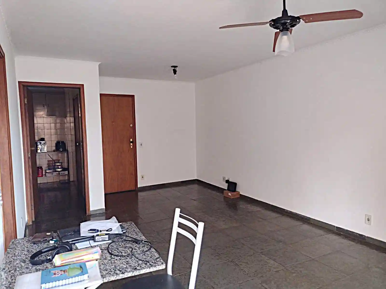 Apartamento com 2 quartos à venda, 80m² — foto 3 de 9
