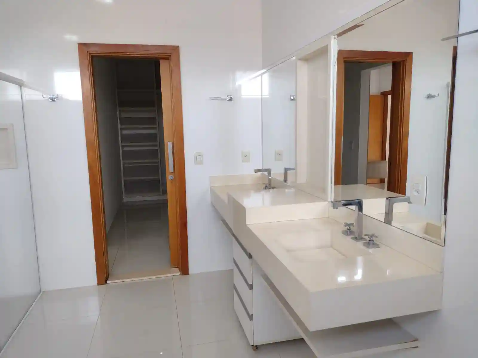 Casa de Condomínio com 3 quartos à venda, 280m² — foto 29 de 59