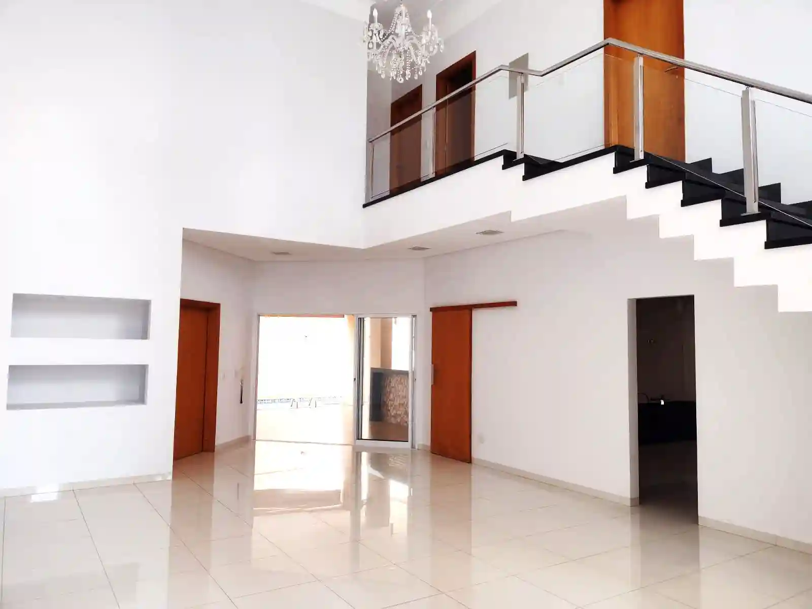 Casa de Condomínio com 3 quartos à venda, 280m² — foto 3 de 59