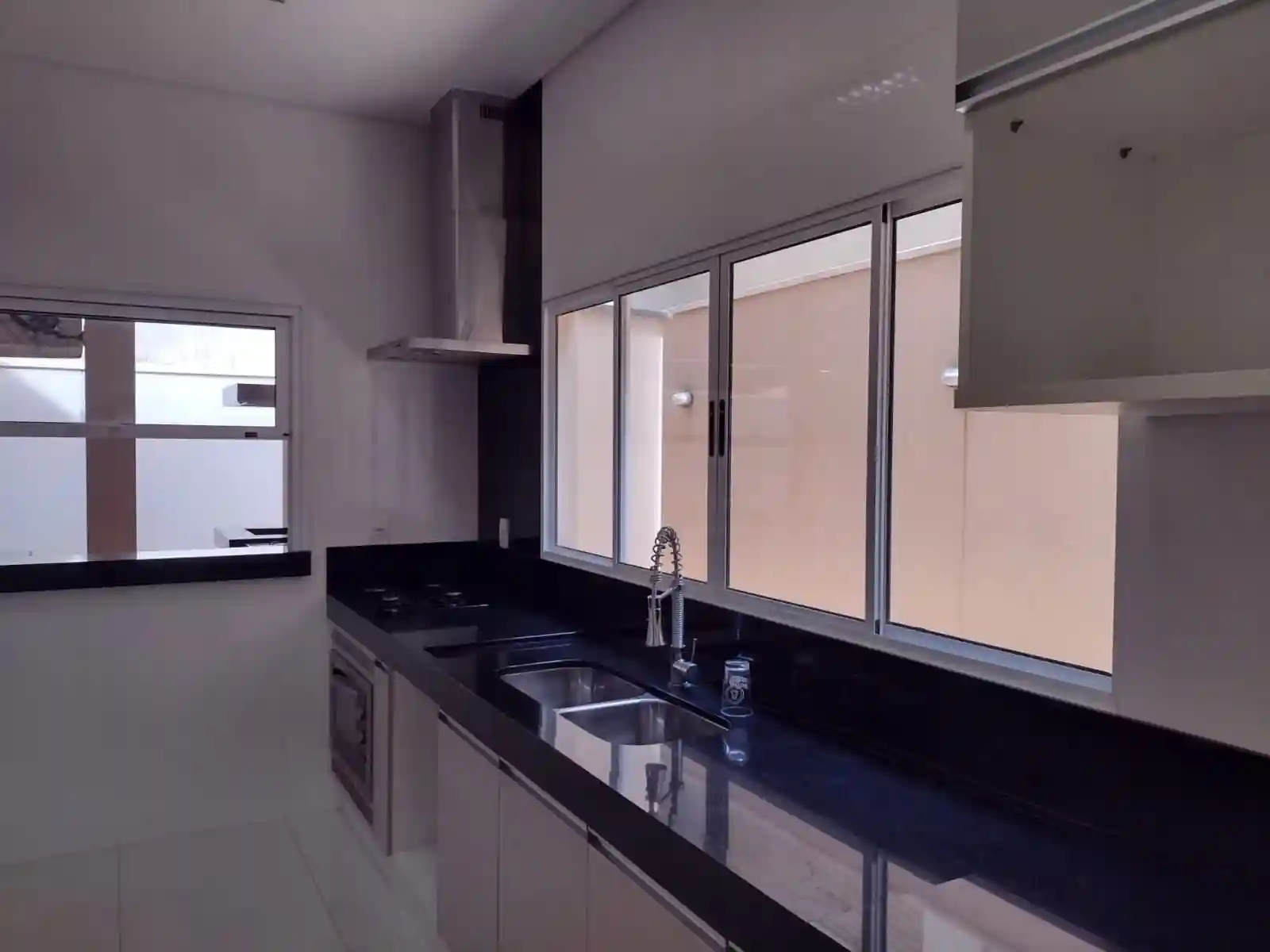 Casa de Condomínio com 3 quartos à venda, 280m² — foto 42 de 59