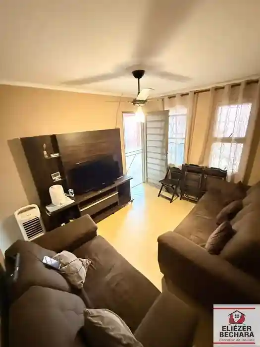 Casa com 2 quartos à venda, 80m² — foto 1 de 32
