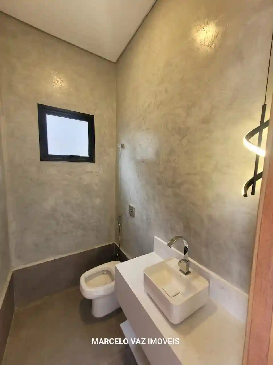 Casa de Condomínio com 3 quartos à venda, 275m² — foto 2 de 22