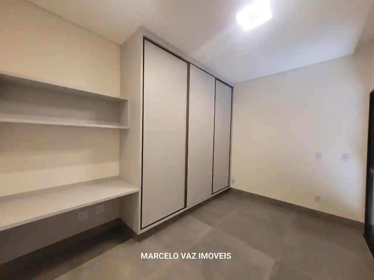 Casa de Condomínio com 3 quartos à venda, 275m² — foto 18 de 22