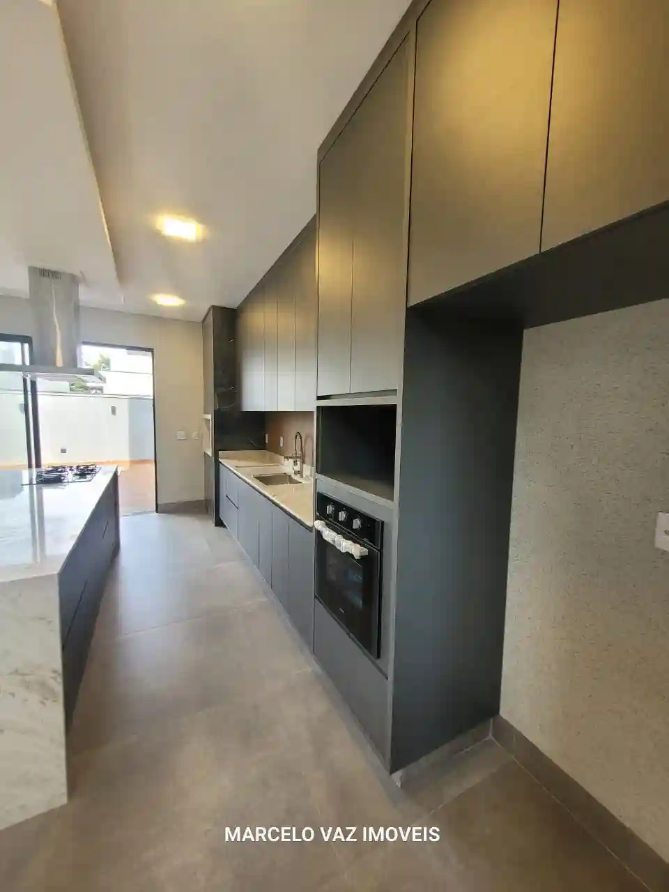 Casa de Condomínio com 3 quartos à venda, 275m² — foto 9 de 22