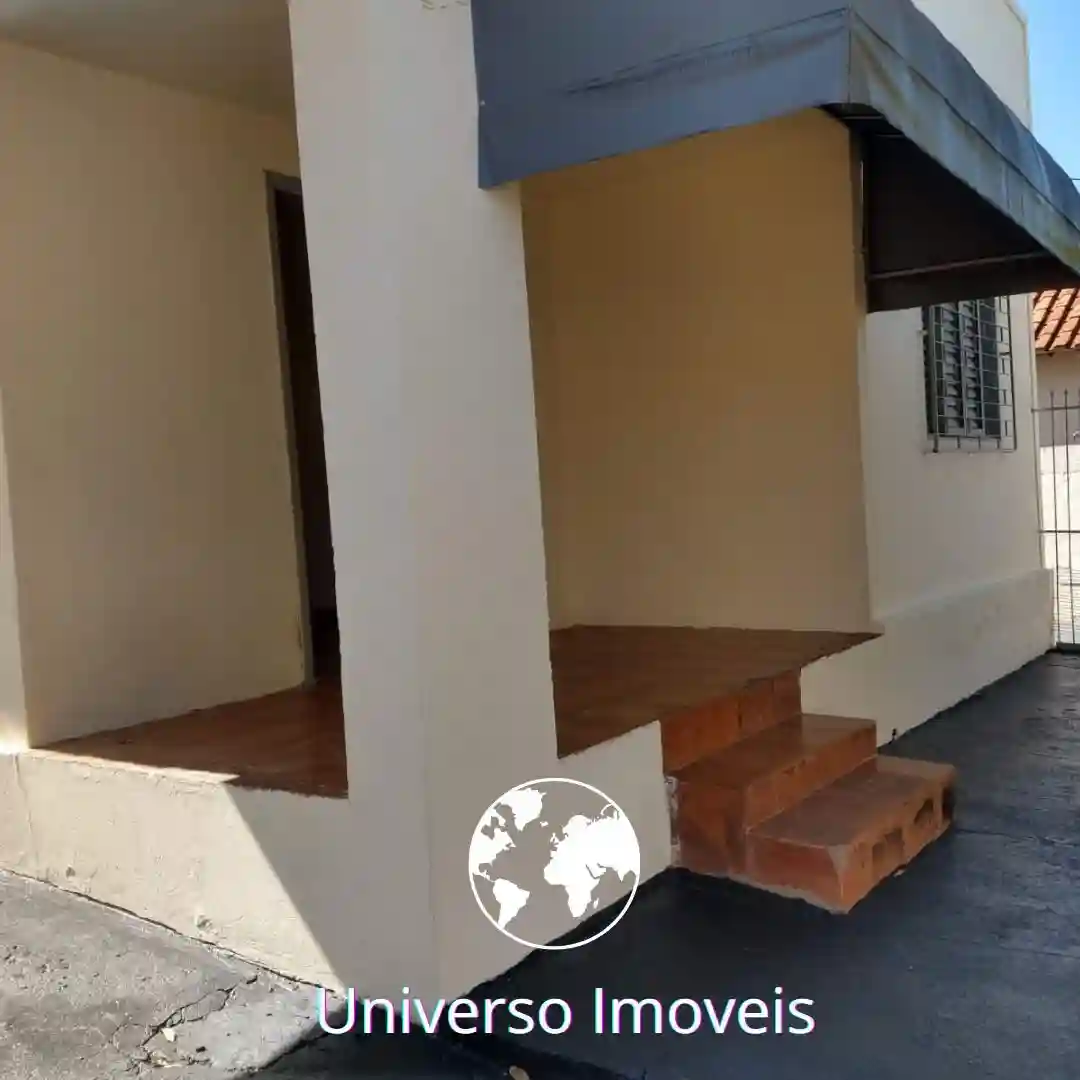 Casa com 3 quartos à venda, 200m² — foto 2 de 15