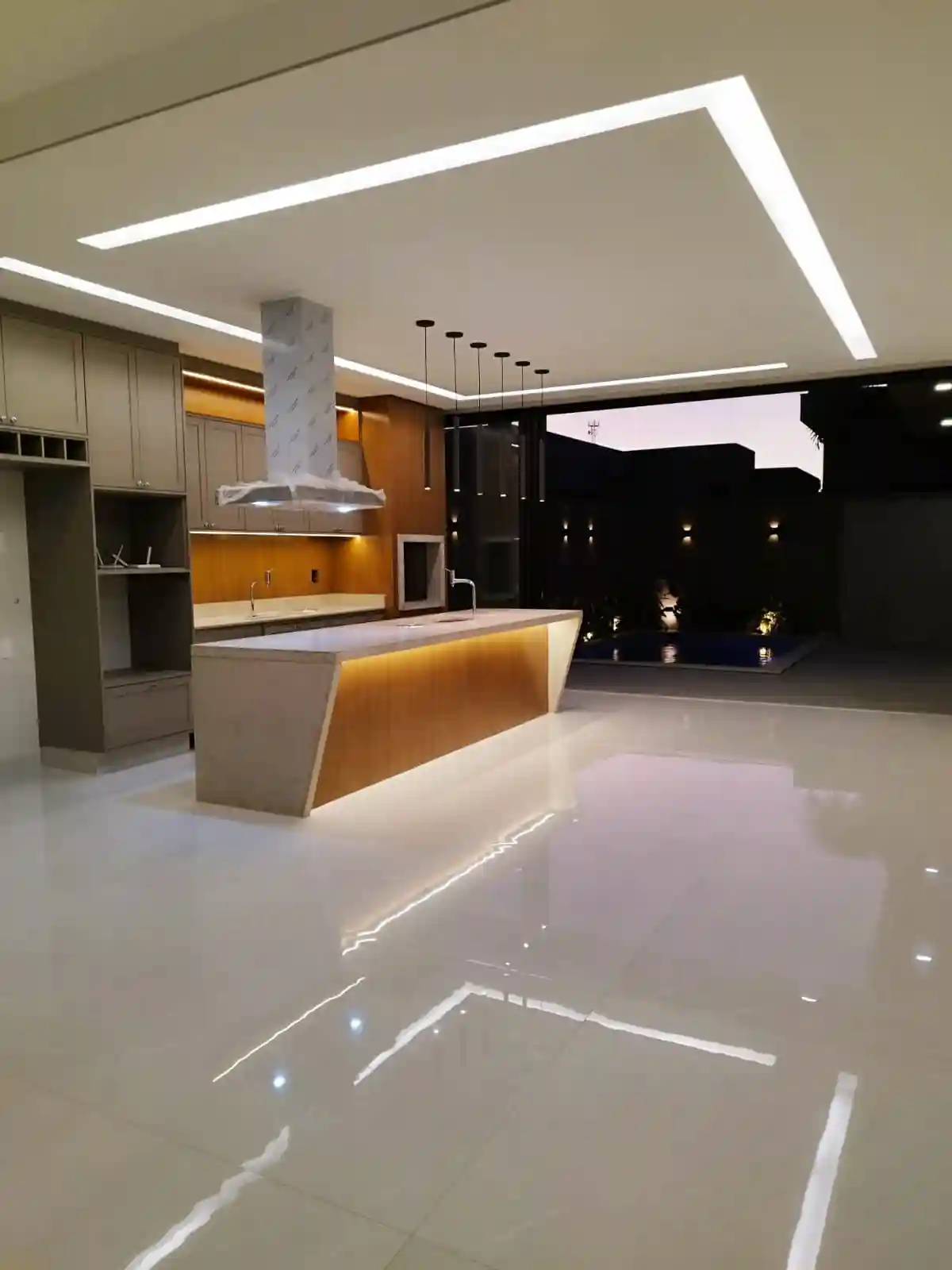 Casa de Condomínio com 3 quartos à venda, 360m² — foto 10 de 20