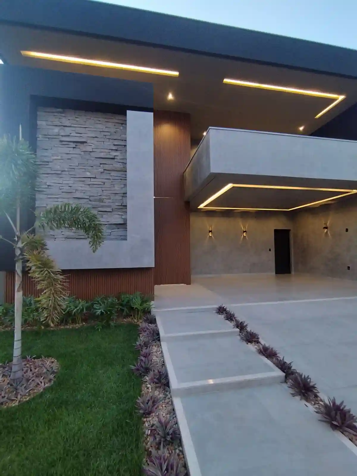 Casa de Condomínio com 3 quartos à venda, 360m² — foto 1 de 20