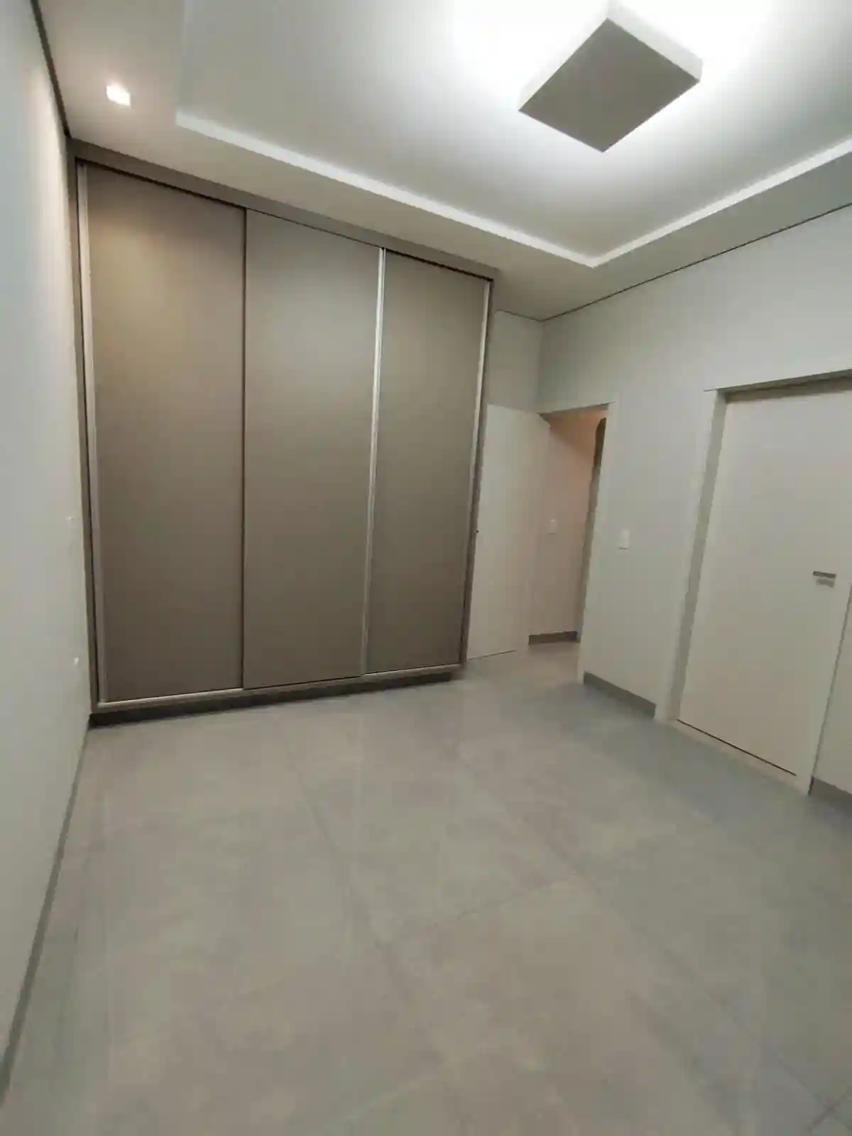 Casa de Condomínio com 3 quartos à venda, 360m² — foto 3 de 20
