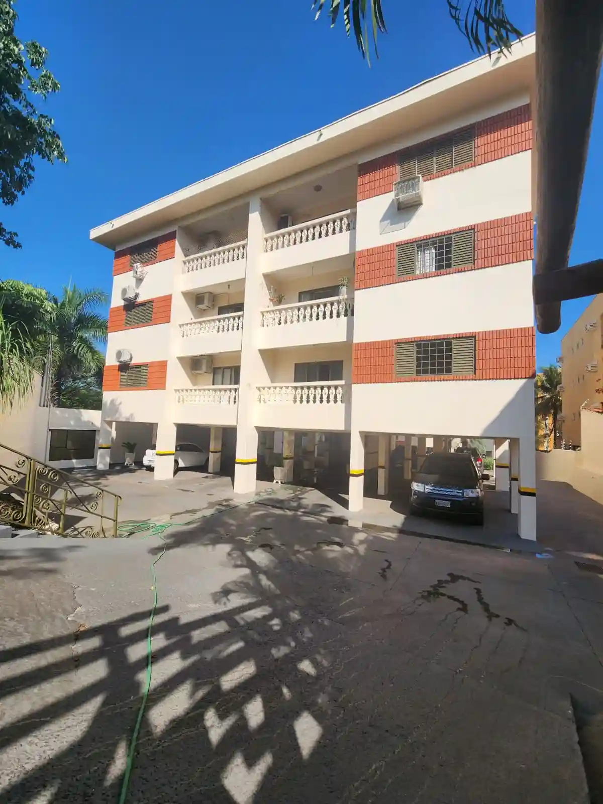 Apartamento com 3 quartos à venda, 120m² — foto 1 de 22