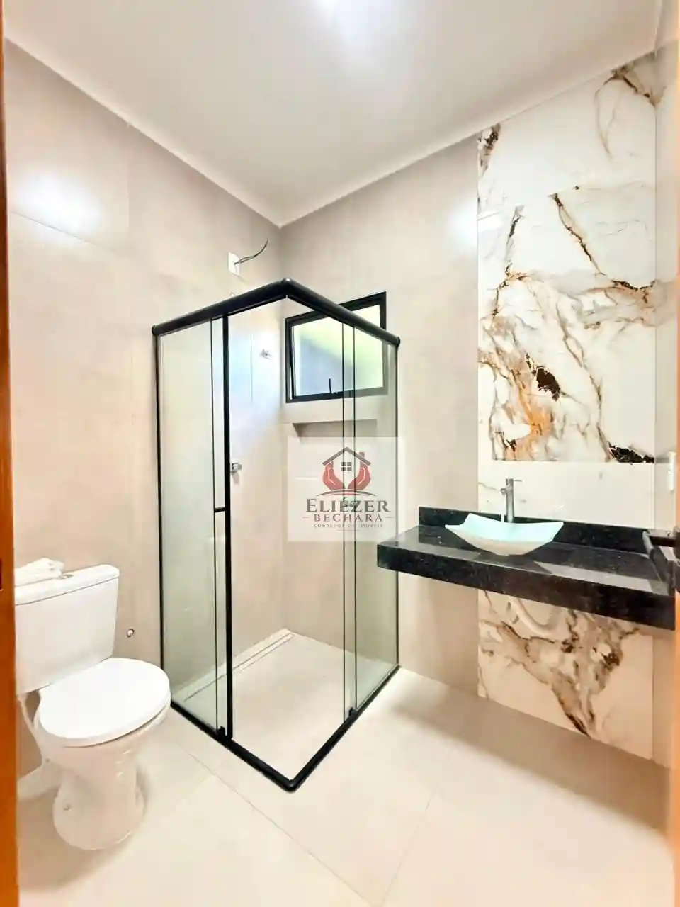 Casa com 3 quartos à venda, 90m² — foto 2 de 18