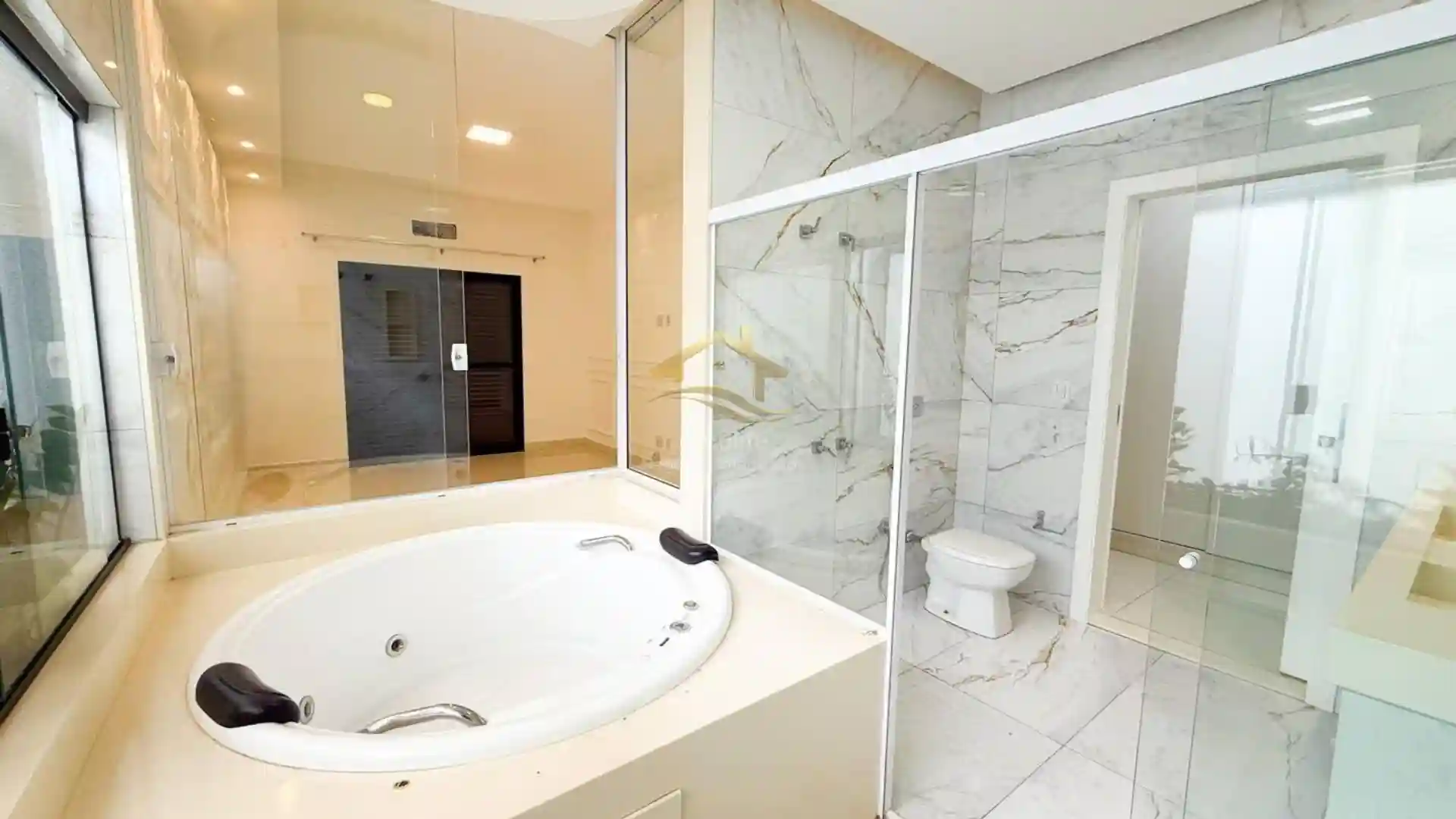 Casa de Condomínio com 4 quartos à venda, 323m² — foto 10 de 43