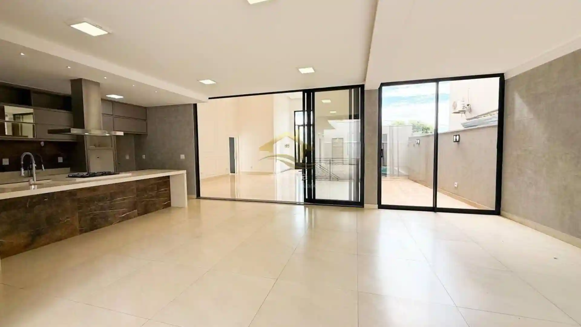 Casa de Condomínio com 4 quartos à venda, 323m² — foto 35 de 43