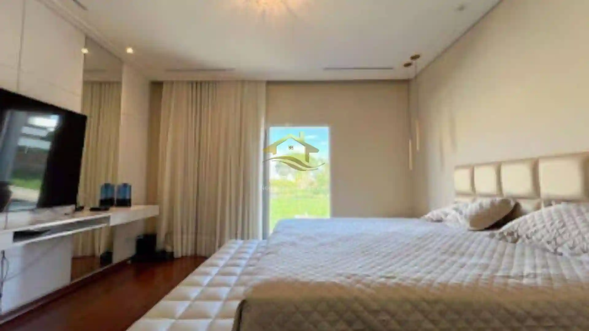Casa de Condomínio com 4 quartos à venda, 300m² — foto 34 de 35