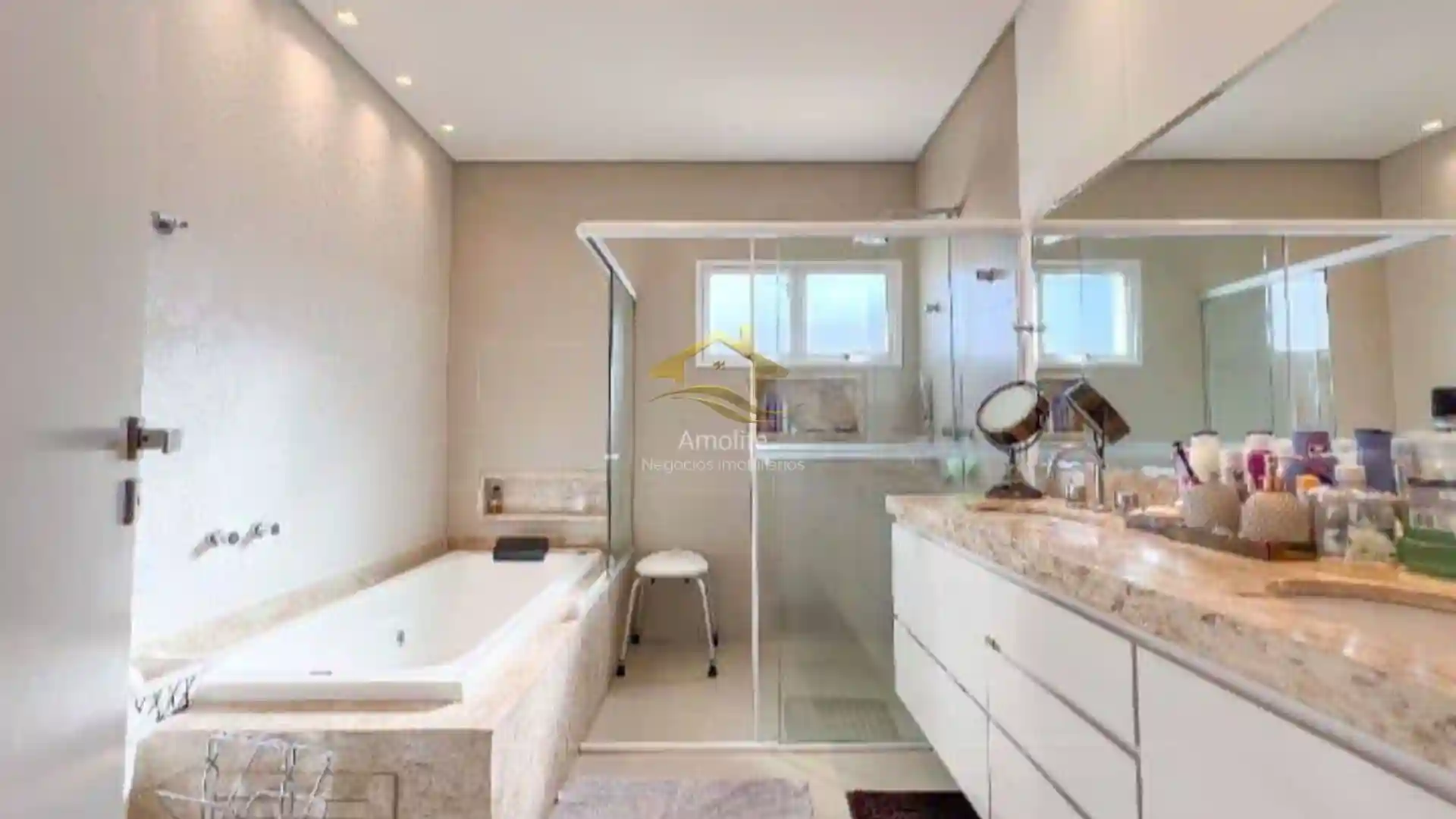 Casa de Condomínio com 4 quartos à venda, 300m² — foto 27 de 35
