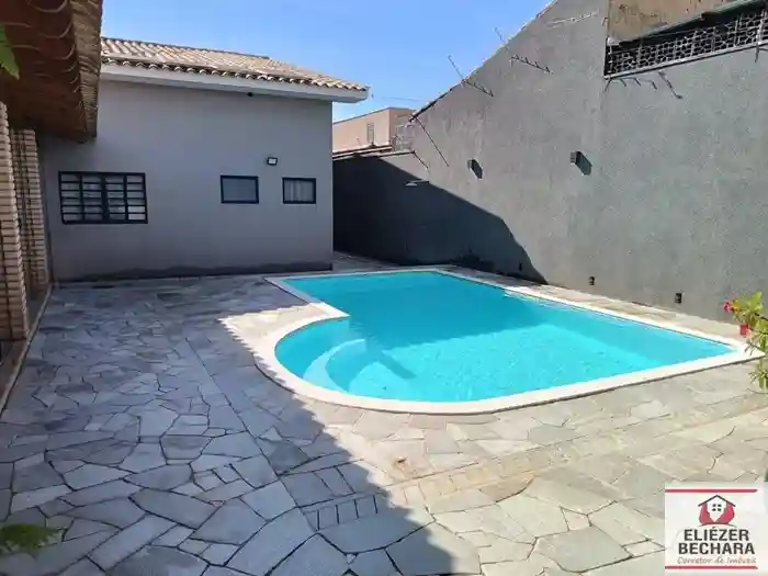 Casa com 3 quartos à venda, 253m² — foto 20 de 22