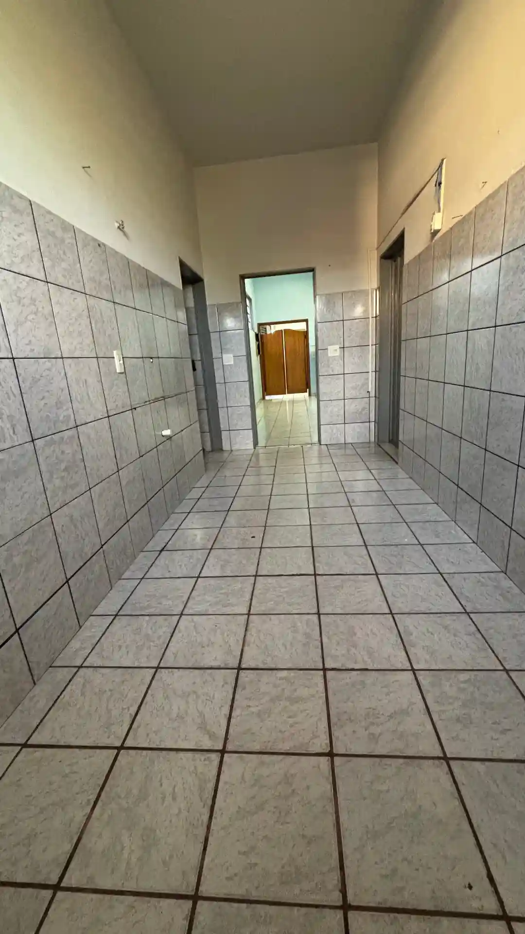 Loja / Salão / Ponto Comercial  para aluguel, 180m² — foto 6 de 7