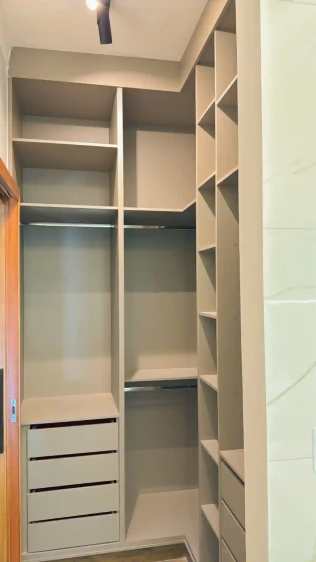 Casa de Condomínio  à venda, 275m² — foto 24 de 28