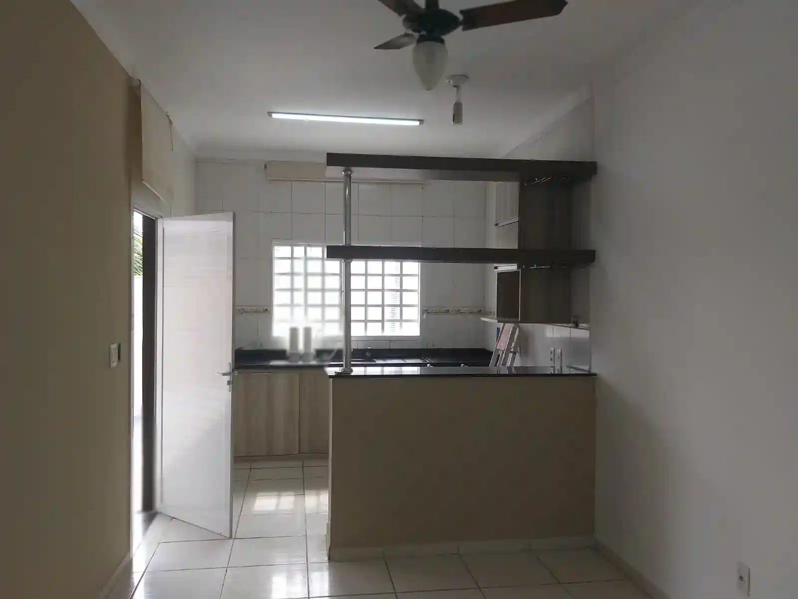 Casa com 2 quartos à venda, 90m² — foto 8 de 10