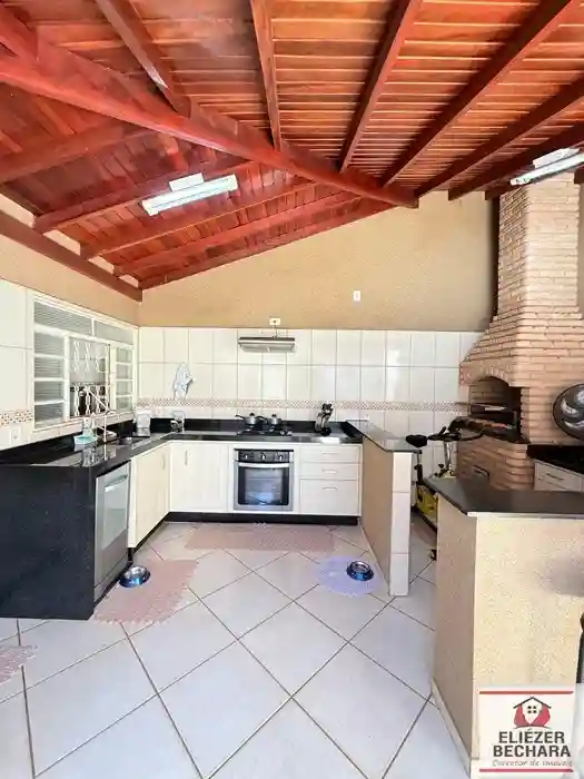 Casa com 3 quartos à venda, 160m² — foto 15 de 39
