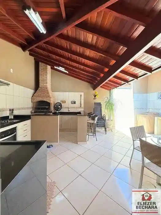Casa com 3 quartos à venda, 160m² — foto 35 de 39