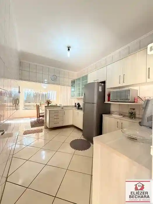 Casa com 3 quartos à venda, 160m² — foto 18 de 39