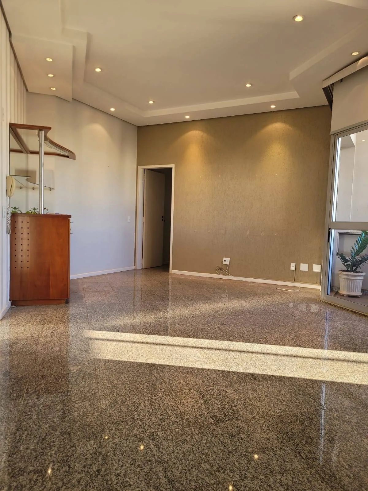 Apartamento com 3 quartos à venda, 265m² — foto 1 de 51