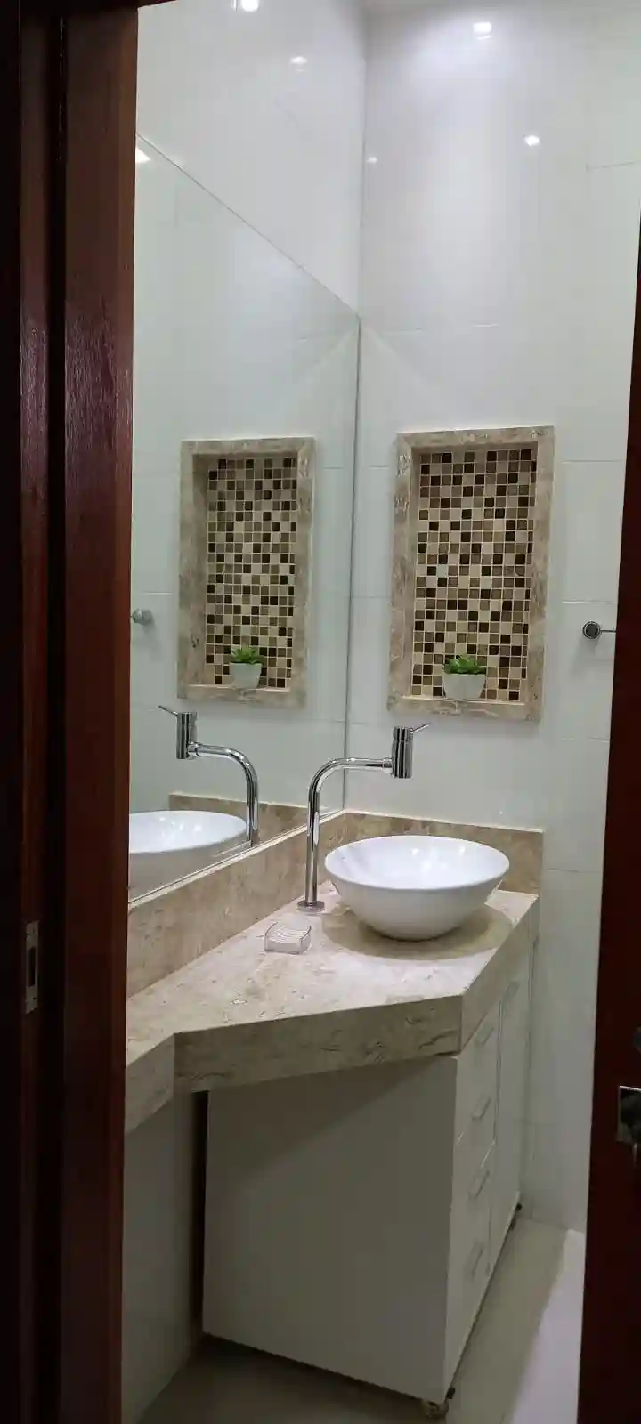 Casa de Condomínio com 3 quartos à venda, 235m² — foto 15 de 30