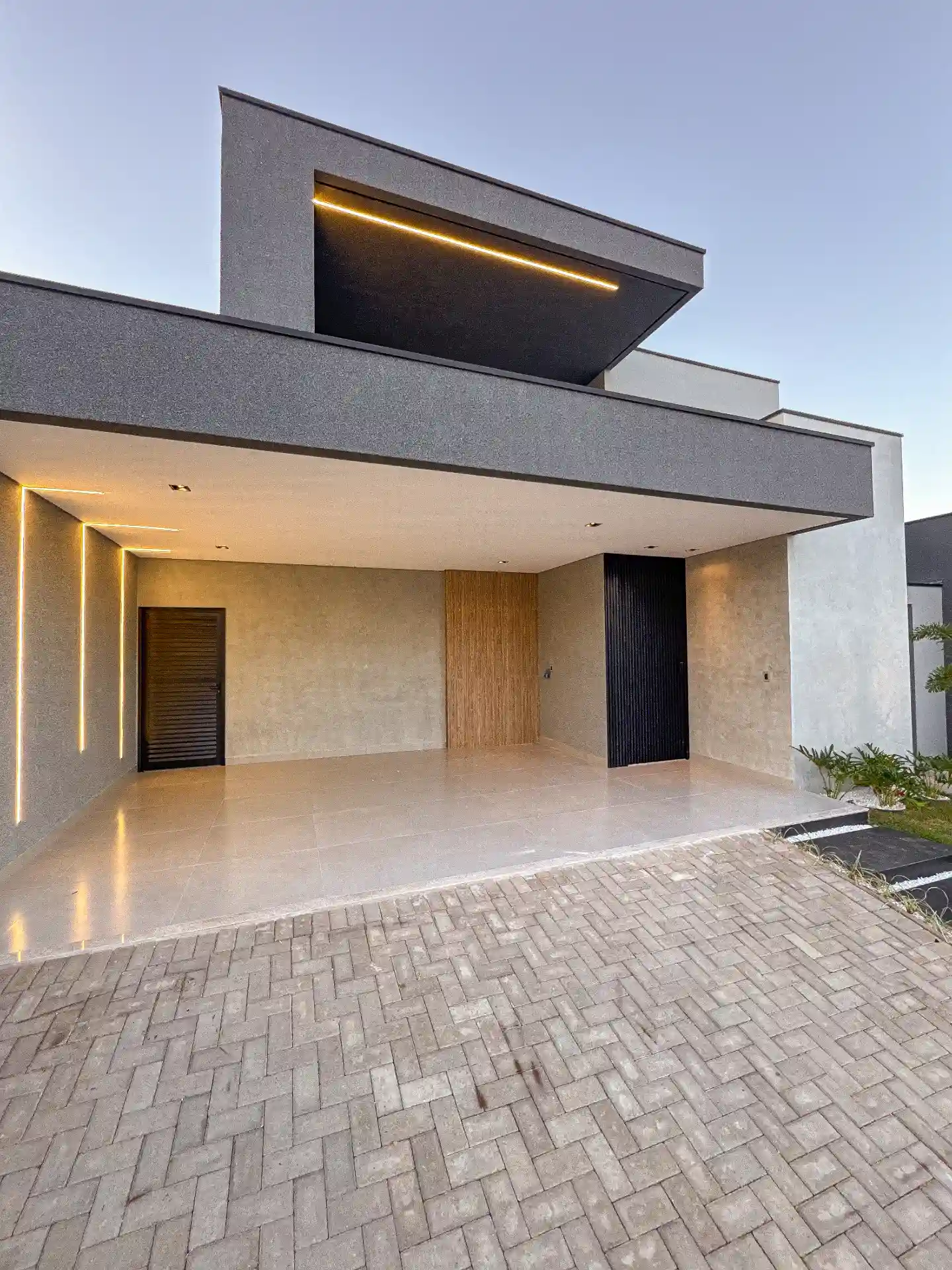 Casa de Condomínio com 3 quartos à venda, 156m² — foto 2 de 30