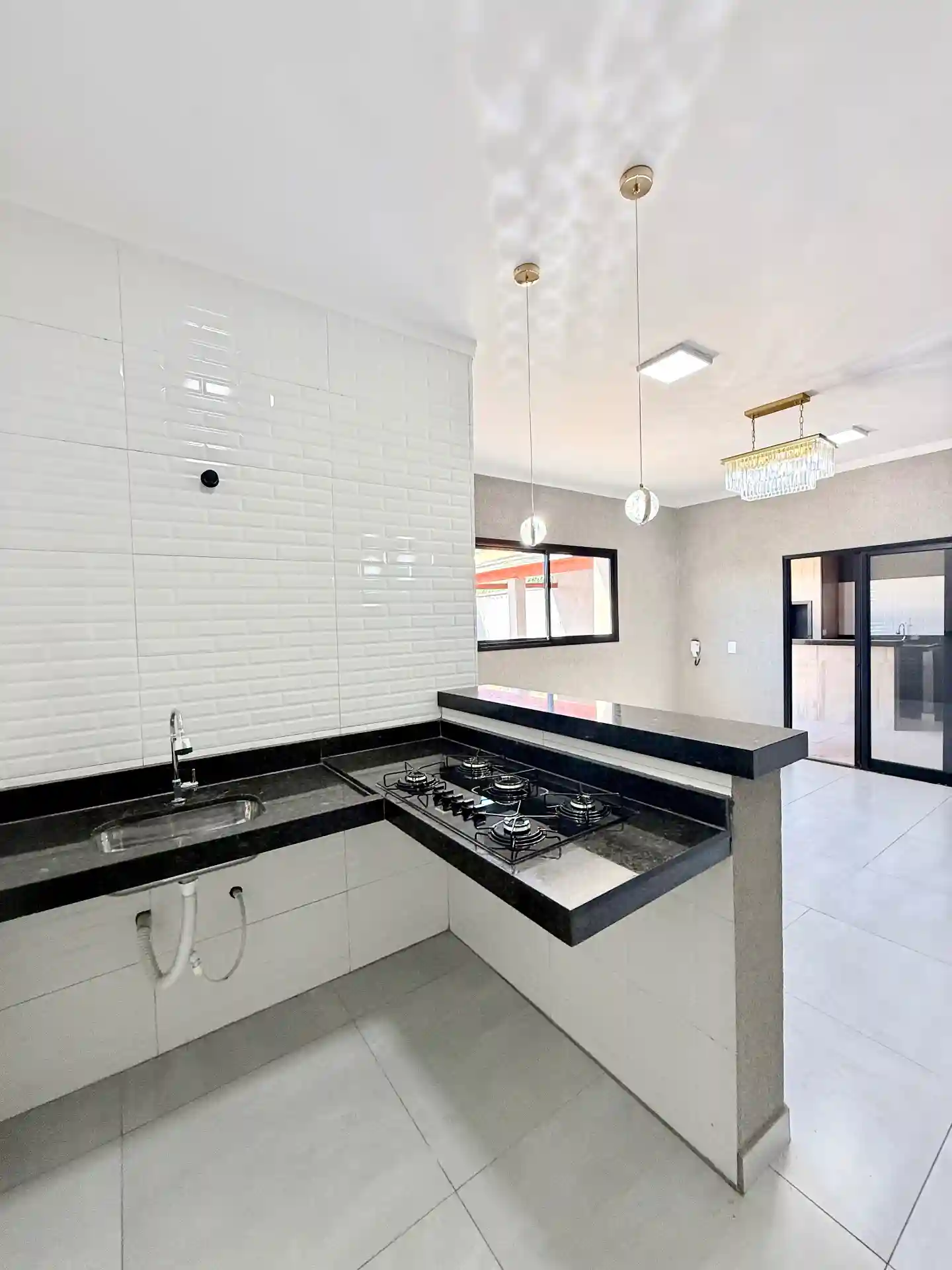 Casa com 3 quartos à venda, 200m² — foto 10 de 16