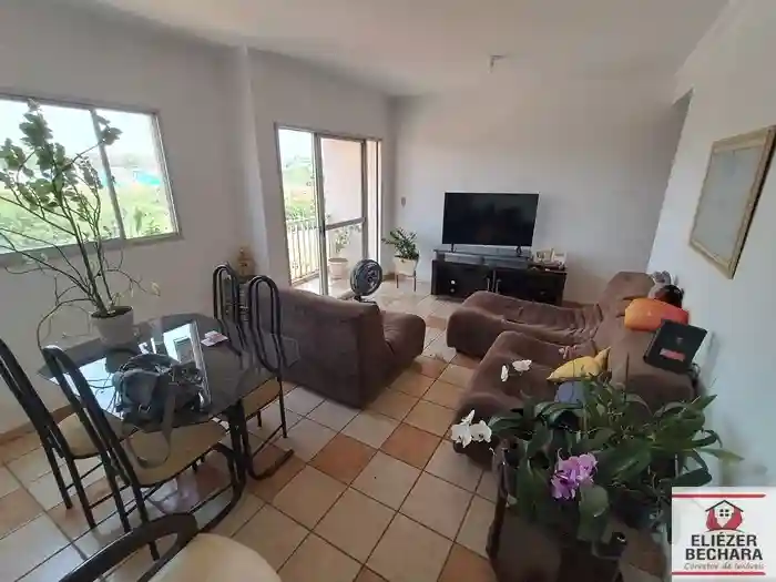 Apartamento com 2 quartos à venda, 70m² — foto 4 de 32