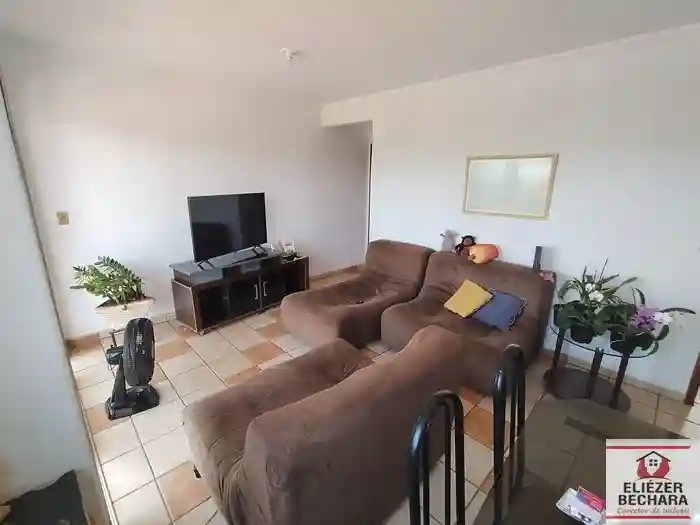 Apartamento com 2 quartos à venda, 70m² — foto 2 de 32