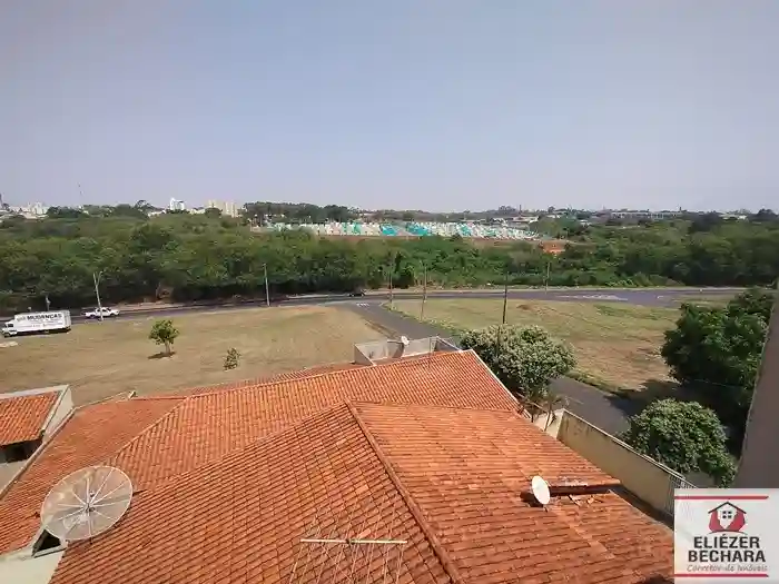Apartamento com 2 quartos à venda, 70m² — foto 30 de 32