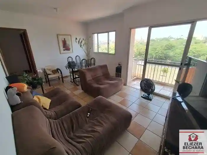 Apartamento com 2 quartos à venda, 70m² — foto 1 de 32