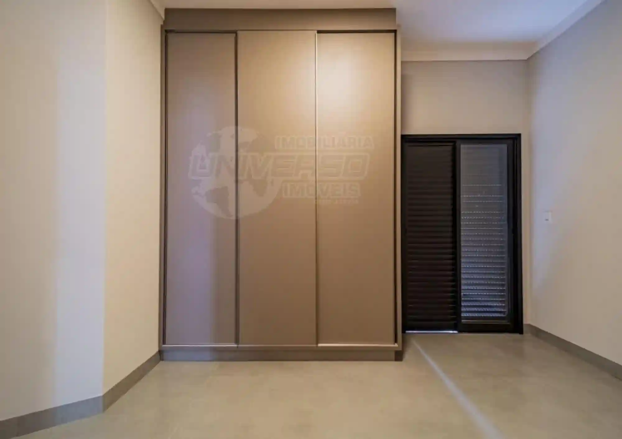 Casa de Condomínio com 3 quartos à venda, 253m² — foto 12 de 18