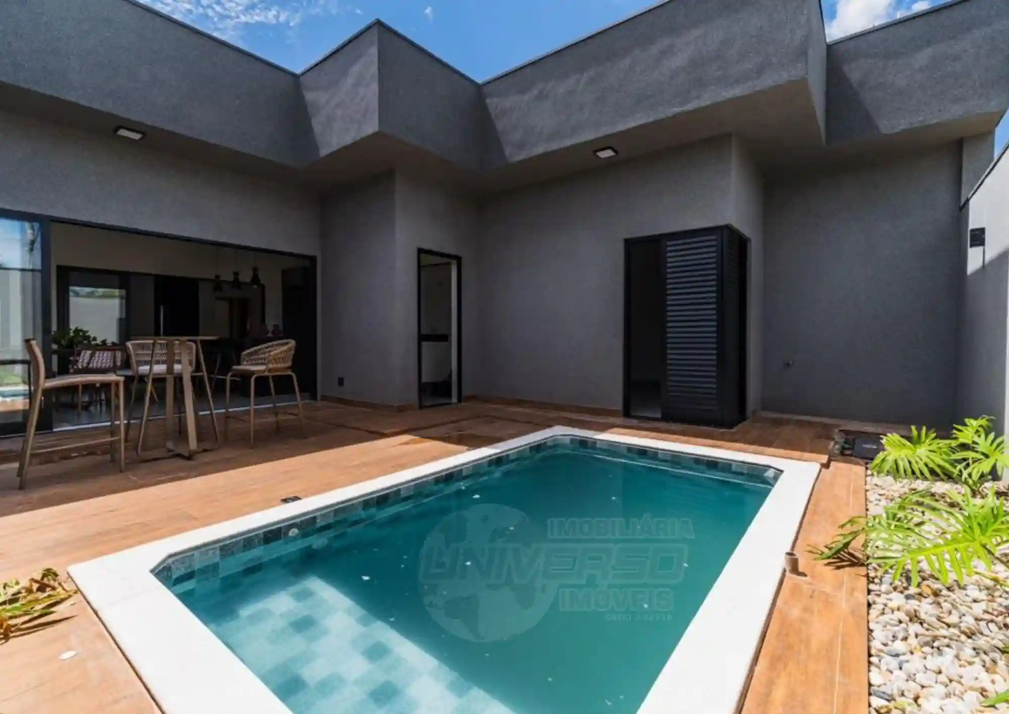 Casa de Condomínio com 3 quartos à venda, 253m² — foto 17 de 18