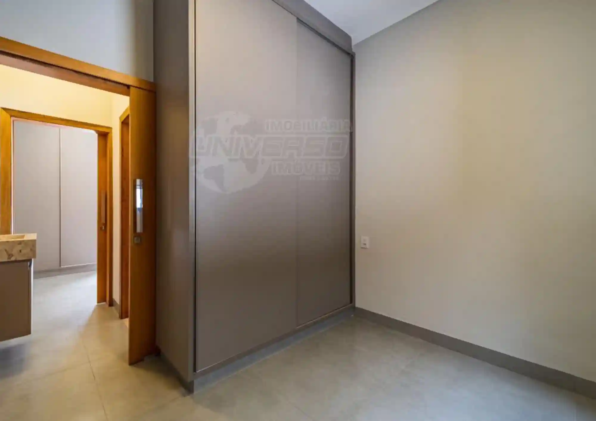 Casa de Condomínio com 3 quartos à venda, 253m² — foto 7 de 18