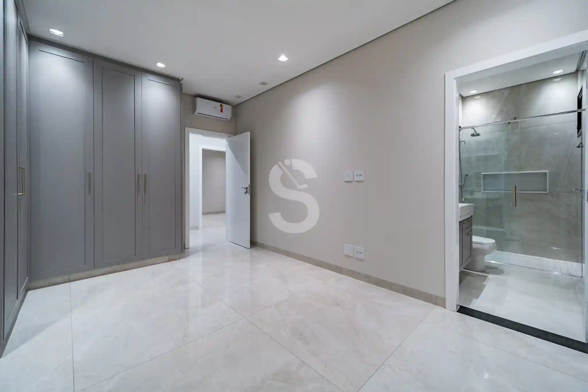 Casa de Condomínio com 4 quartos à venda, 464m² — foto 13 de 18
