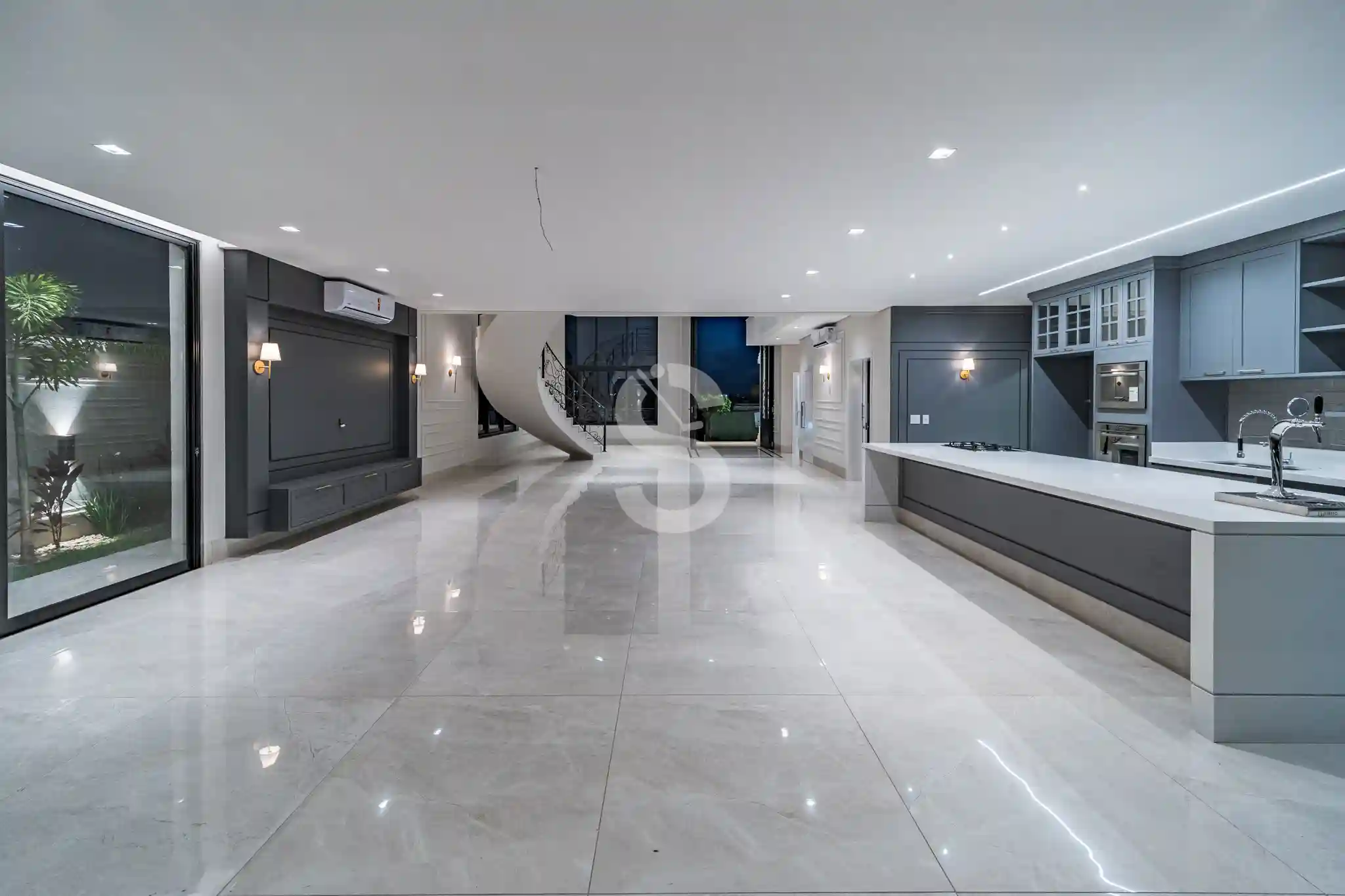 Casa de Condomínio com 4 quartos à venda, 464m² — foto 17 de 18
