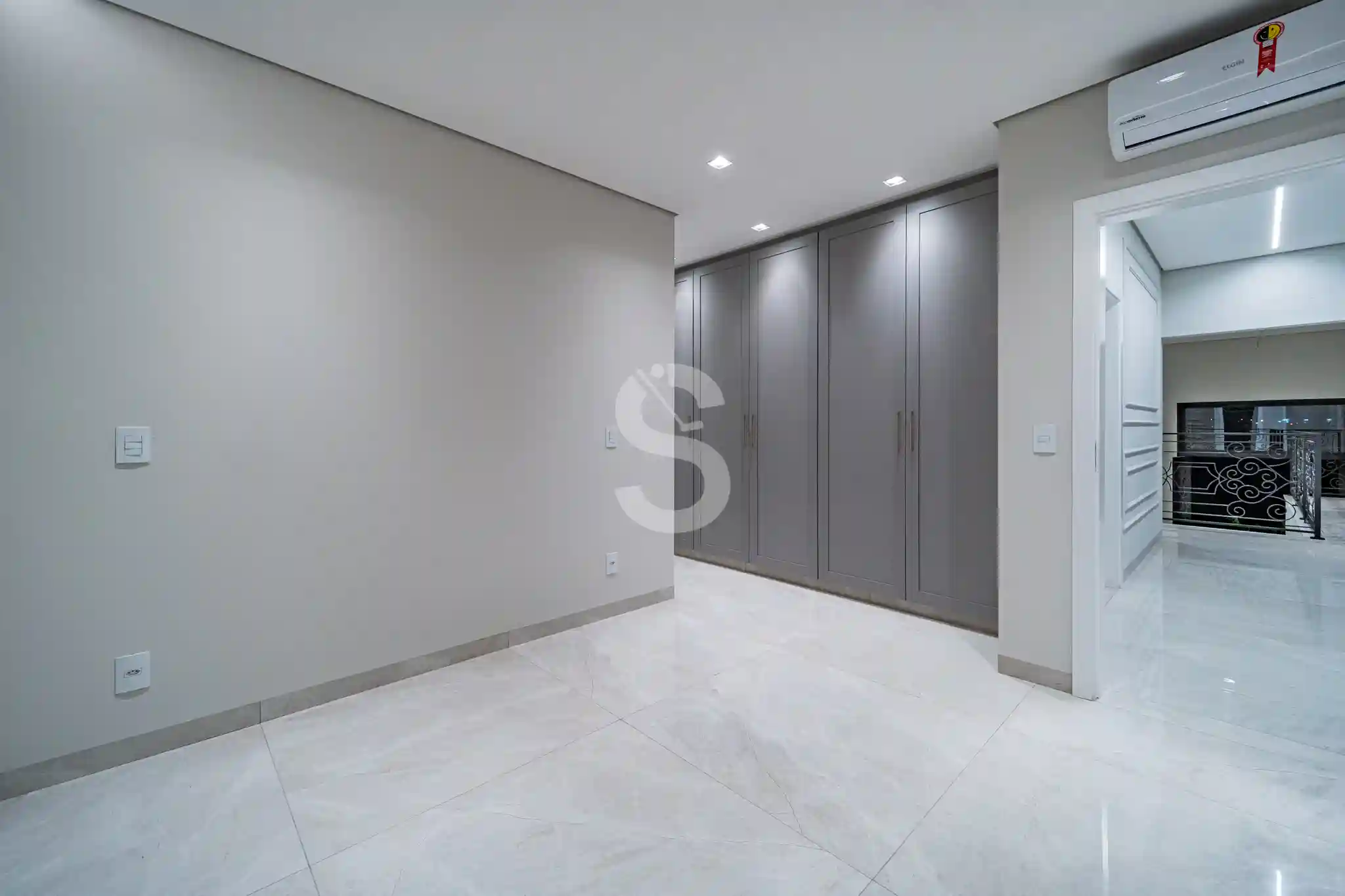 Casa de Condomínio com 4 quartos à venda, 464m² — foto 15 de 18