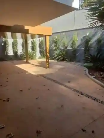 Casa Comercial com 5 quartos para aluguel, 200m² — foto 3 de 11
