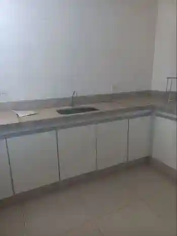Casa Comercial com 5 quartos para aluguel, 200m² — foto 8 de 11