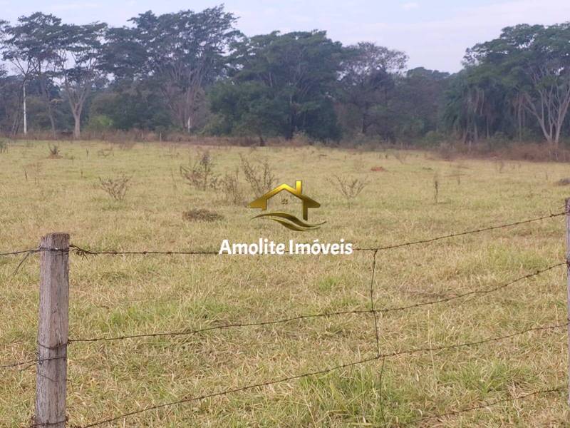 Terreno / Lote / Condomínio  à venda, 902249m² — foto 2 de 3
