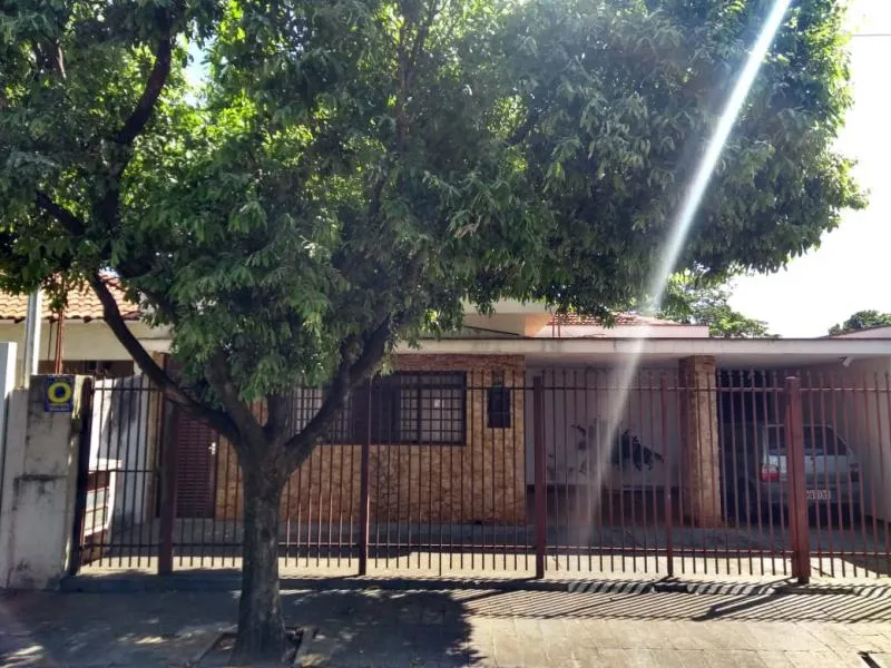 Casa à venda — foto 1 de 1
