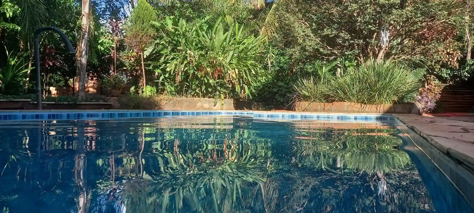 Casa de Condomínio com 4 quartos à venda, 1290m² — foto 2 de 8